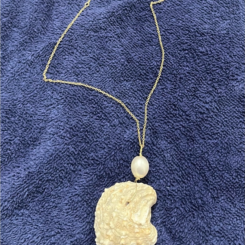 Genuine Pearl & oyster necklace